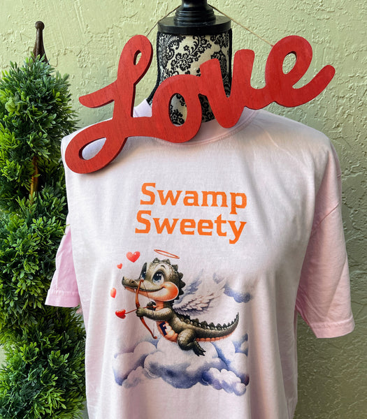 Swamp Sweety Gator Cupid Valentine's Day College T-shirt or Sweatshirt